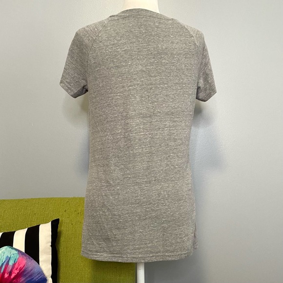 Adidas University of Michigan UofM Gray Breast Cancer Ribbon Tee - Picture 5 of 5